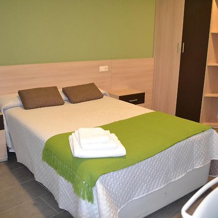 The Factory Residence Hall Сеговия Номер фото
